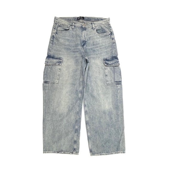 Gap High Rise Wide Leg Cargo Women's size 16 Medium Wash Blue Denim Jeans - Picture 1 of 4